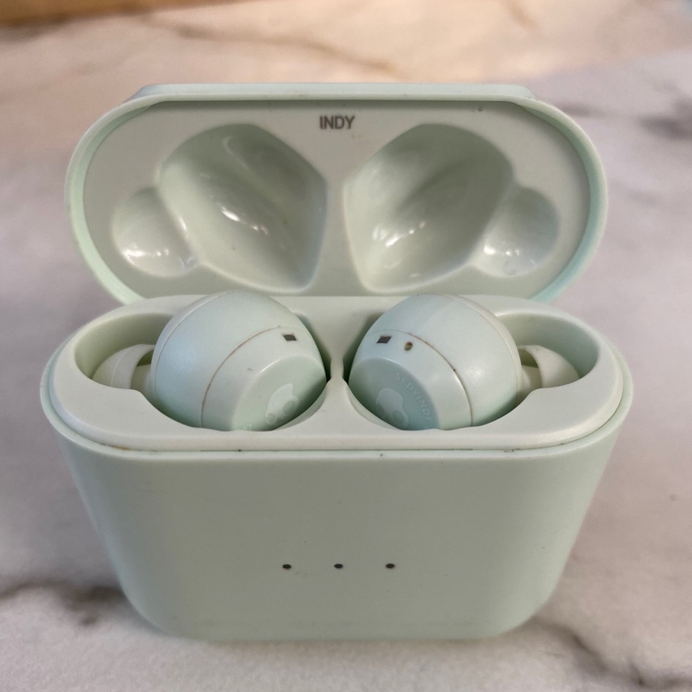 Skullcandy Indy Wireless headphones